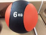 Medicinka 6kg Dvobojna - Gumena Žoga za Funkcionalni Trening - slika 3